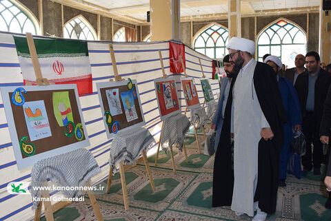 نمایشگاه آثار هنری کانون لرستان درمراسم یوم الله نهم دی