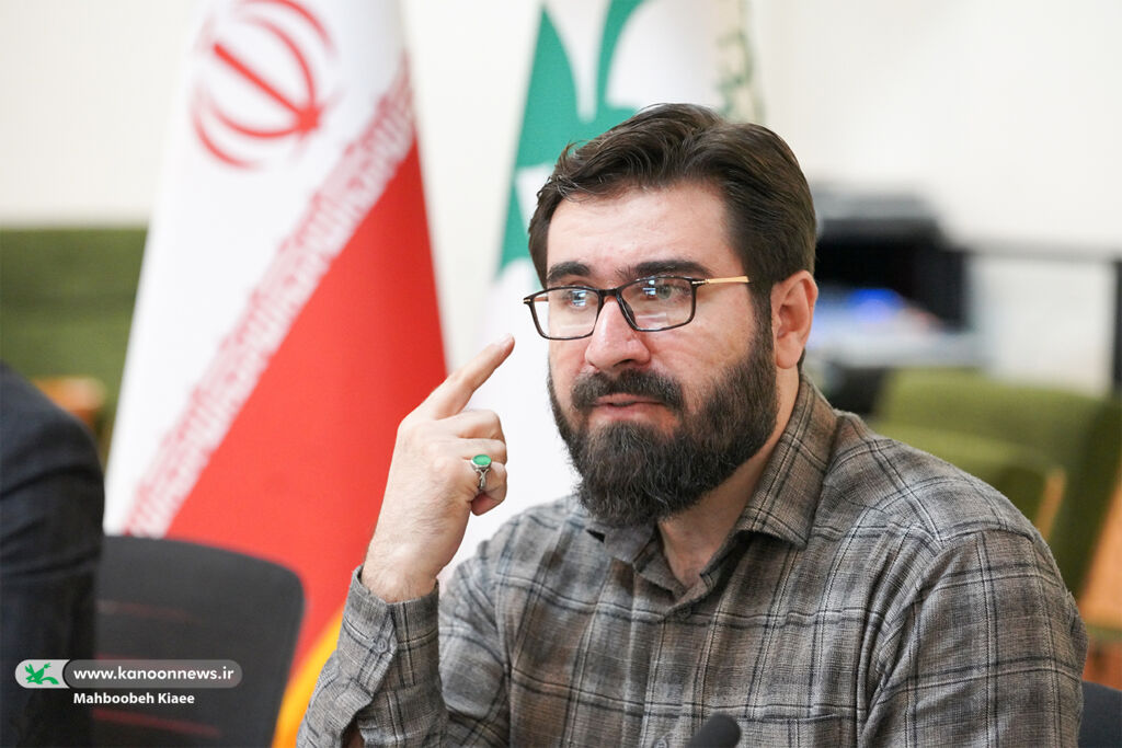 نشست «بررسی ضرورت انعکاس وقایع تاریخی در کتابهای کودک و نوجوان» برگزار شد