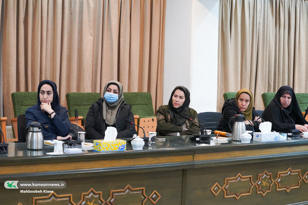 نشست «بررسی ضرورت انعکاس وقایع تاریخی در کتابهای کودک و نوجوان» برگزار شد