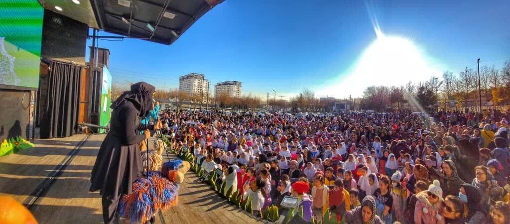 تماشاخانه سیار کانون میهمان کودکان استان البرز شد