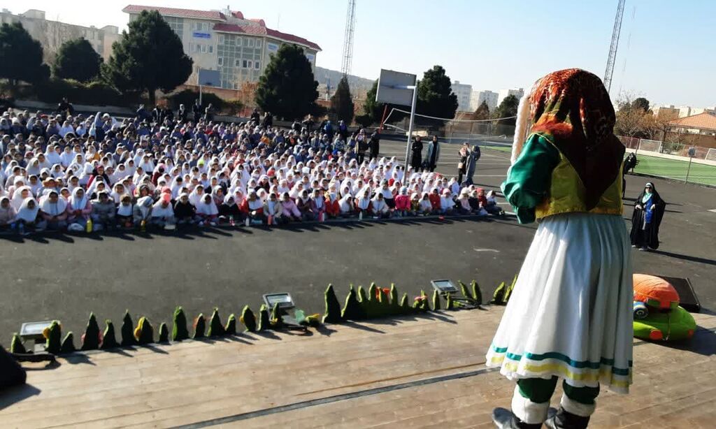 تماشاخانه سیار کانون میهمان کودکان استان البرز شد