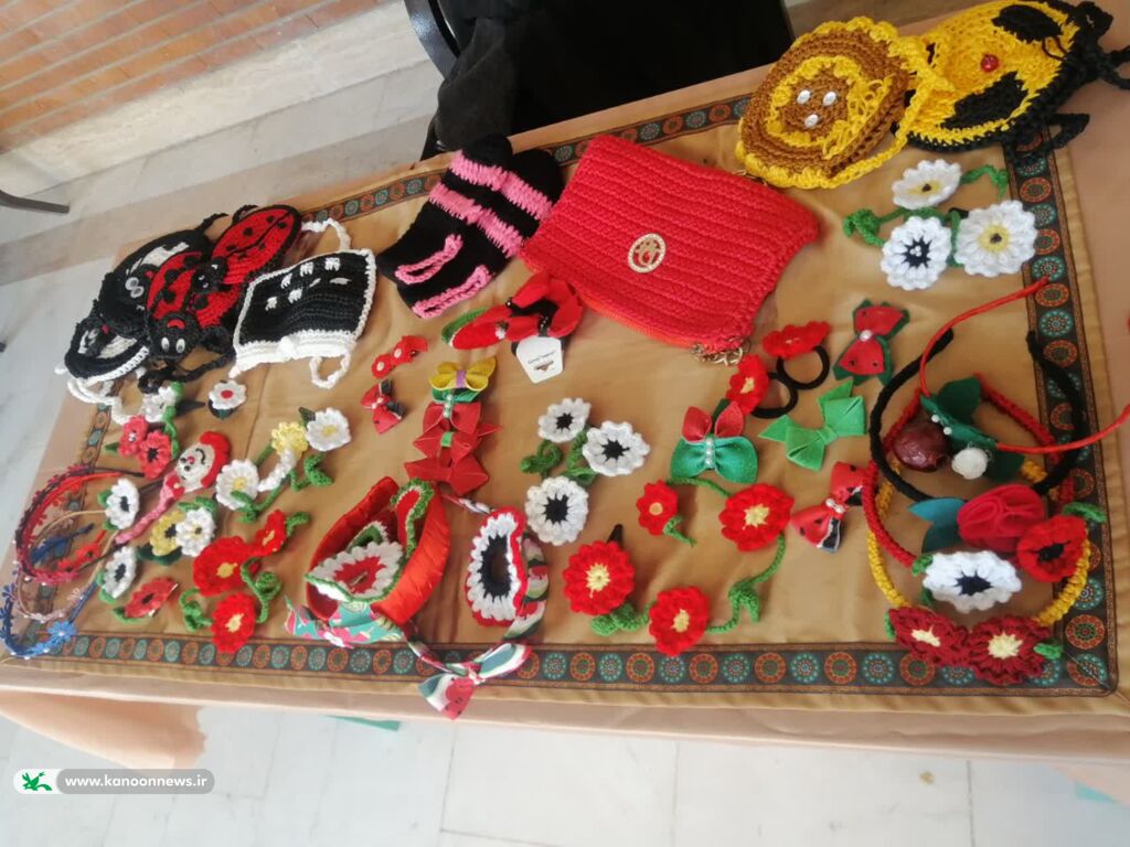 بازارچه محصولات هنری در مجتمع پردیسان با استقبال خانواده‌ها مواجه شد