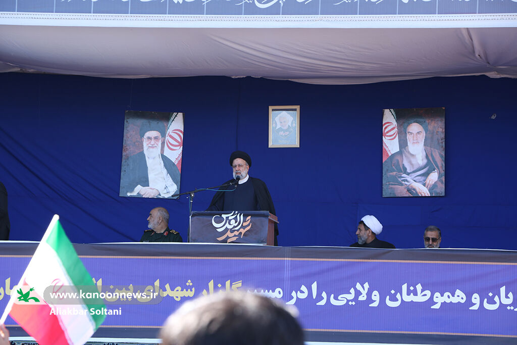 شهدای کودک و نوجوان حادثه بمبگذاری کرمان تشییع شدند