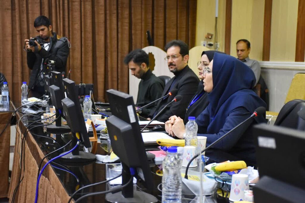 پنلهای تخصصی «قصههای کسب و کار» و «قصههای فلسفی» برگزار شد