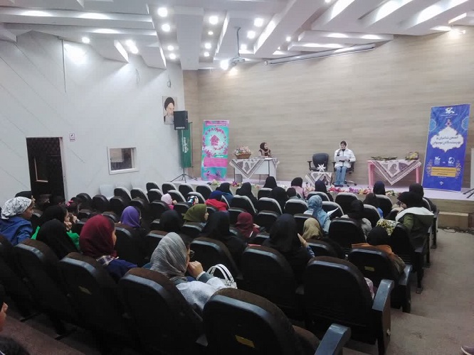 برگزاری عصر شعر نوجوانان به مناسبت ولادت باسعادت حضرت زهرا ( س ) ، روز زن و هفته بزرگداشت مقام و منزلت مادر