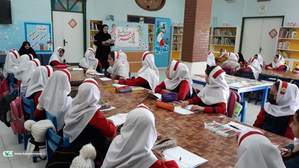 ویژه برنامه روز مادر و گرامیداشت سالگرد سردار سلیمانی در مرکز ابهر