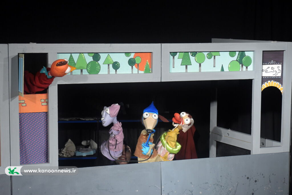 اجرای نمایش «کی با من پیتزا میپزه؟» در پردیس سینمایی بام نیایش