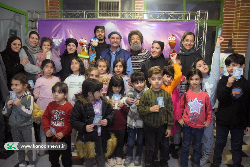 اجرای نمایش «کی با من پیتزا میپزه؟» در پردیس سینمایی بام نیایش