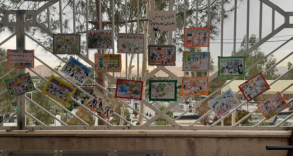 ققنوسها در قامت گنجشکهای ناتمام