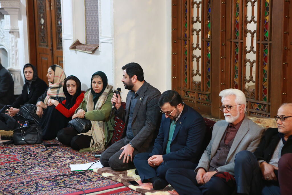 استفاده از نیروهای جوان از اولویتهای کانون است