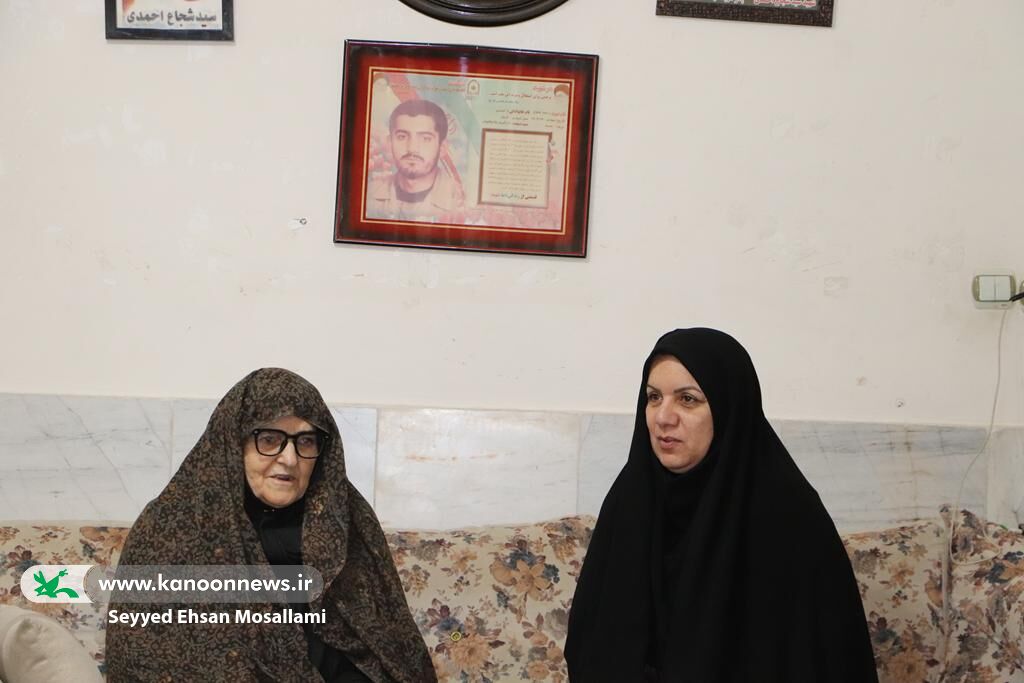 سرپرست کانون استان گلستان با مادران گرانقدر شهدا دیدار کرد