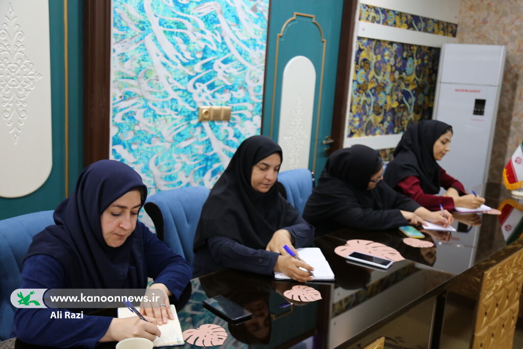 دومین نشست کمیته‌ی کودک و نوجوان ستاد دهه فجر کانون استان بوشهر برگزار شد