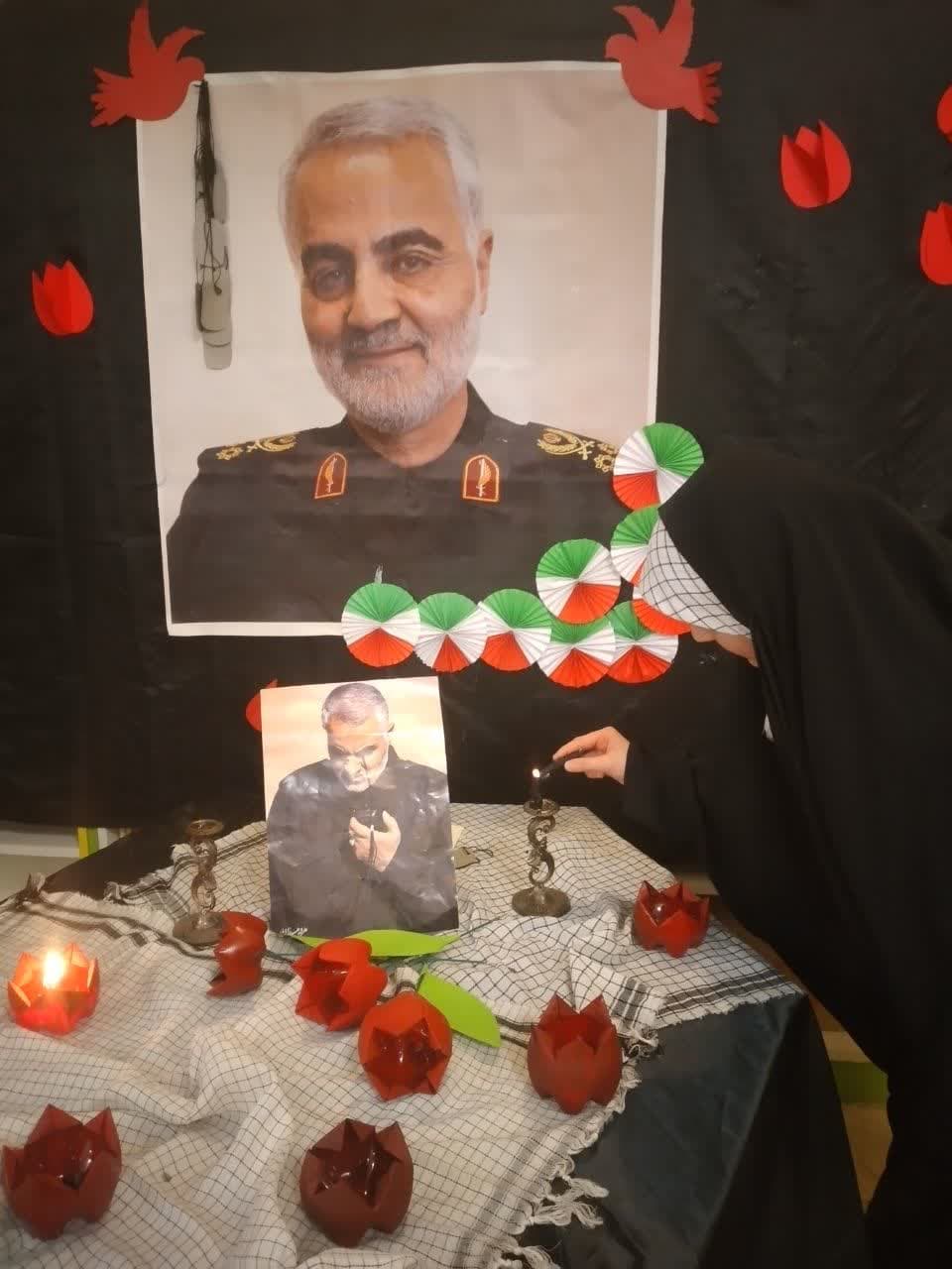 قهرمان خود را گرامی داشتند.