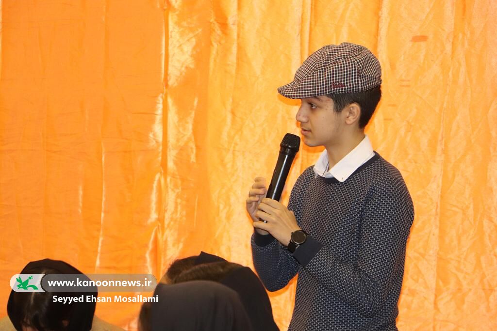 نشست ادبی دو پنجره با موضوع نقد کتاب " دلتنگیهای یک آپارتمان"