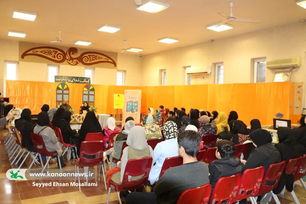 نشست ادبی دو پنجره با موضوع نقد کتاب " دلتنگیهای یک آپارتمان"