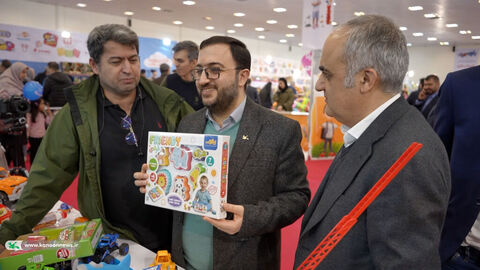 بازدید مدیرعامل کانون از نمایشگاه هشتمین جشنواره ملی اسباب‌بازی