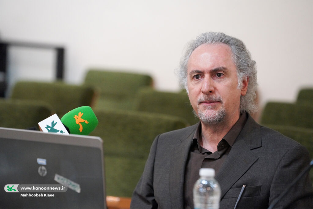 پرویزی: بازی درمانی راهی برای همزبان شدن با کودک است/ درخشان: تخلیه تنش در دنیای بازی میتواند رخ دهد