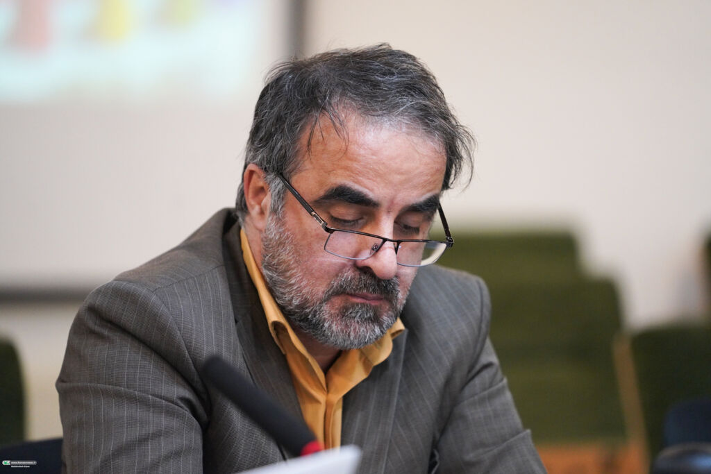 نامور مطلق: ادبیات بخش مهمی از هویت و خاطره جمعی ماست/ عباسی: روایت درست از آثار کلاسیک ایرانی منجر به خلاقیت میشود/ یزدی: بازیها میتوانند در برندسازی ملی عملکرد خوبی داشته باشند