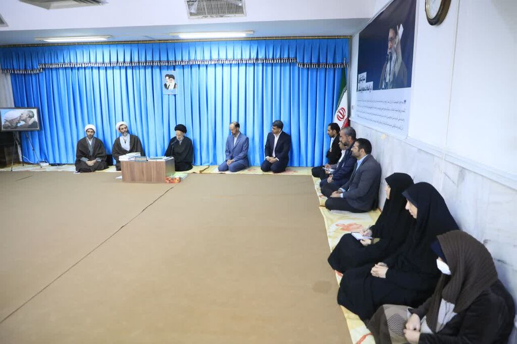 نماینده ولی فقیه :مکتب اسلام گنجینه ای غنی برای تربیت فرزندان نماینده ولی فقیه :مکتب اسلام گنجینه ای غنی برای تربیت فرزندان