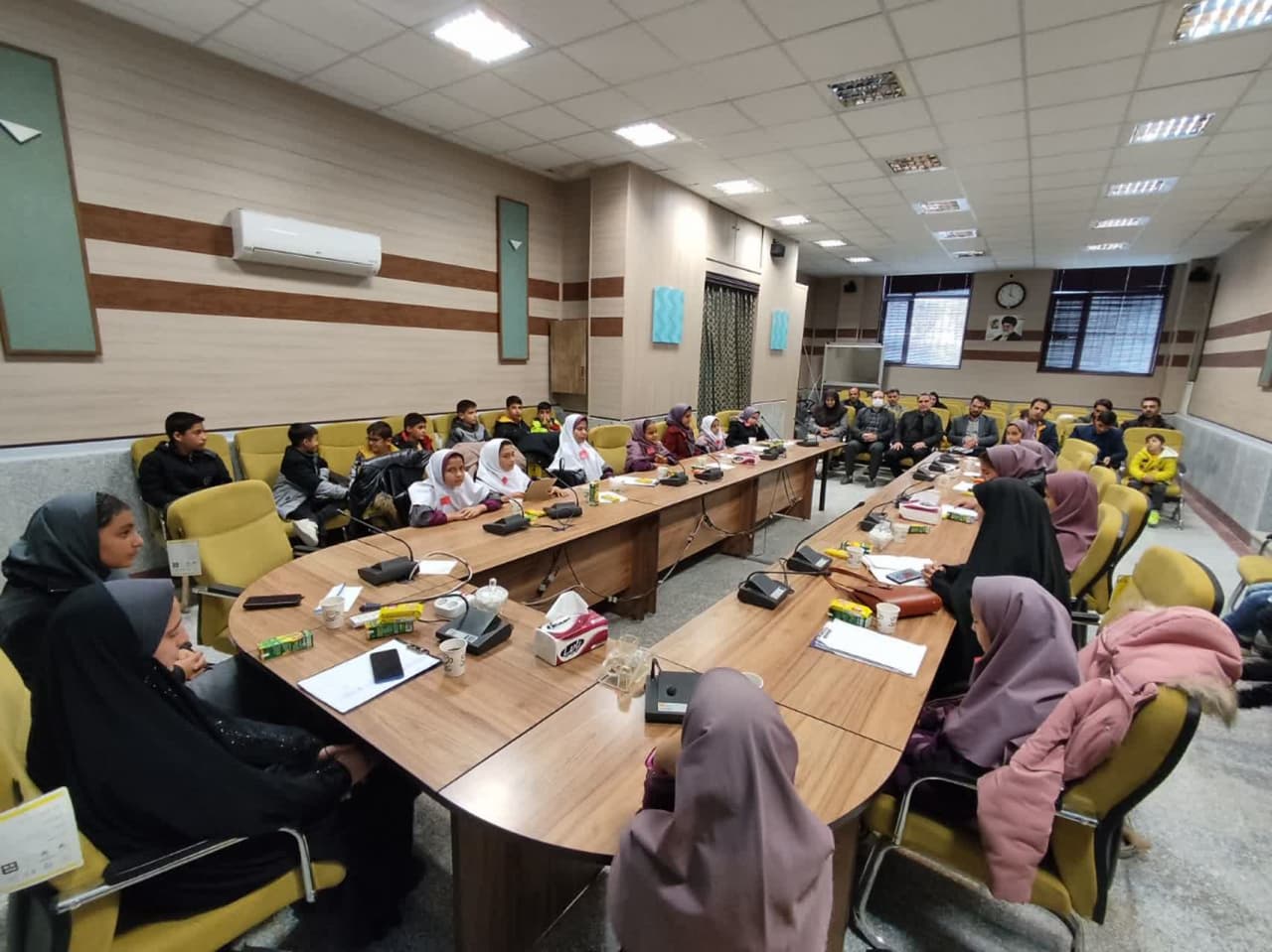 اولین جلسه "پارلمان کودک" شهر شهباز در صحن علنی شورای اسلامی برگزار شد