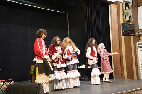 چند نما از اجرای نمایش«دوره گردها» در سالن نمایش کانون استان قزوین