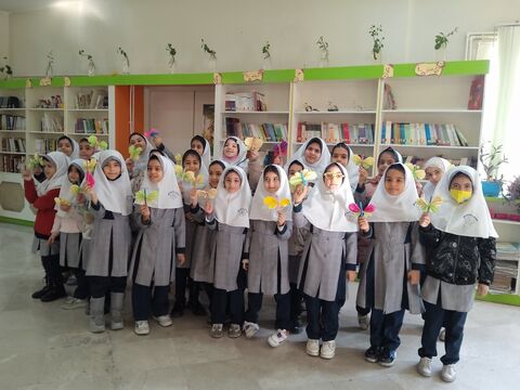حضور دانش آموزان مدرسه دخترانه قلم در مرکز 16 (1).jpg