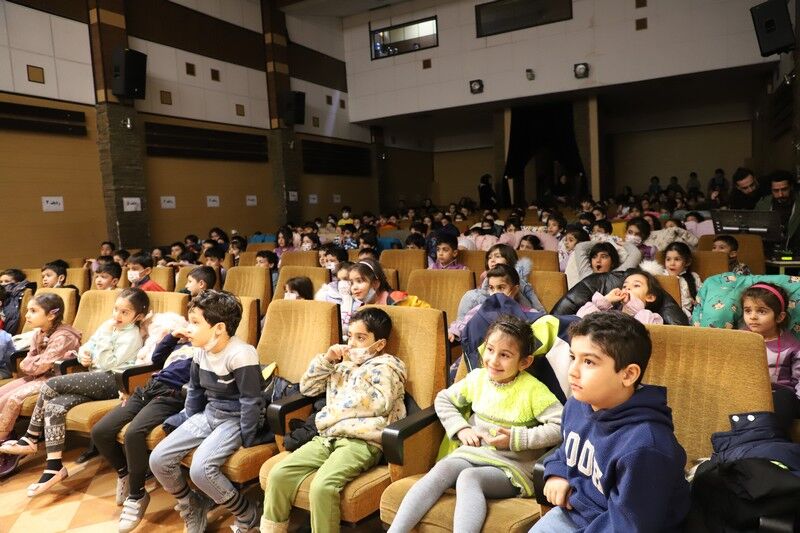 اجرای نمایش«دوره گردها» در سالن نمایش کانون استان قزوین