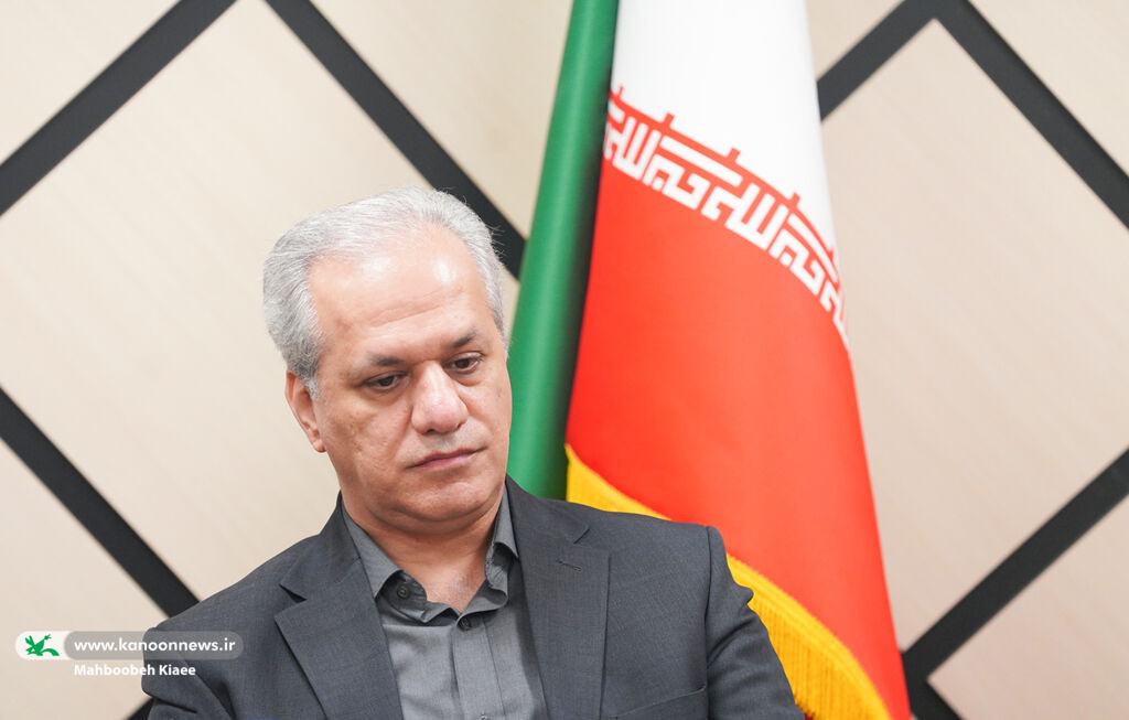 غروی: یک محصول باید بتواند زاویه نگاه مخاطب را دقیق رصد کرده و تامین کند/ پاکزاد: شاخصهای کسب و کار اسباببازی ما در حال حاضر بیشتر تمایل به سمت سنت دارد/صالحی: برندسازی در شبکههای اجتماعی ارزان نیست