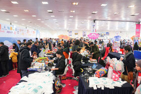 نمایشگاه و بازار فروشِ هشتمین جشنواره ملی اسباب‌بازی کانون۶