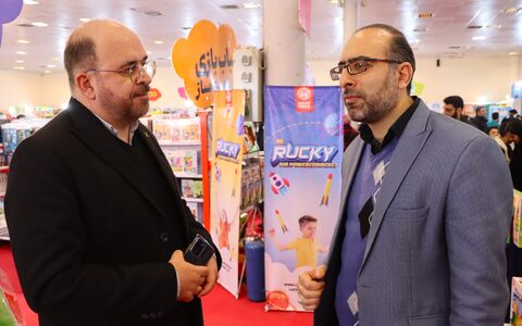 بازدید مرتضی خدمتکار آرانی مدیرکل اجتماعی استانداری تهران از نمایشگاه اسباب بازی (4).JPG