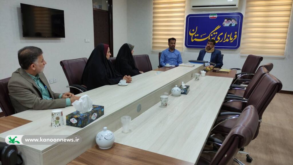 دیدار مدیرکل کانون استان بوشهر و فرماندار تنگستان
