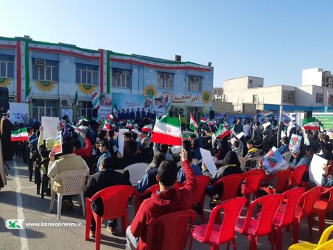 حضورمدیر کل کانون خوزستان در مراسم «زنگ انقلاب»