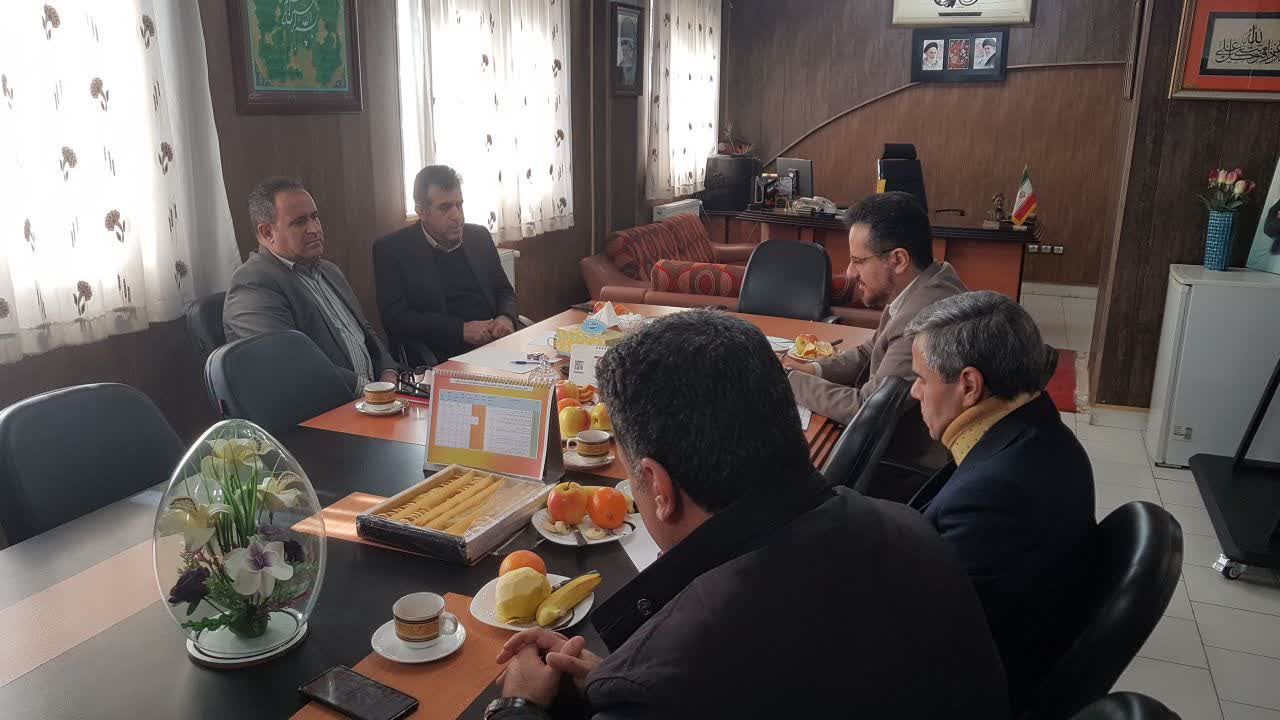جلسه‌ی شورای هماهنگی فعالیت‌های آموزش و پرورش  در کانون کرمانشاه