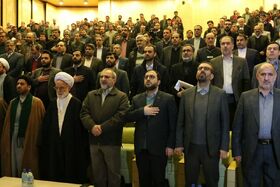 حضور مدیرعامل کانون در بیت امام(ره) در خمین، همزمان با آغاز دهه فجر