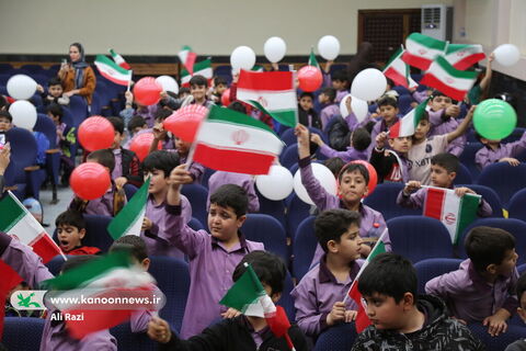 گلبانگ انقلاب در سینما کانون بوشهر طنین انداز شد