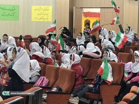 نواختن زنگ انقلاب در مراکز کانون پرورش فکری کودکان و نوجوانان خوزستان