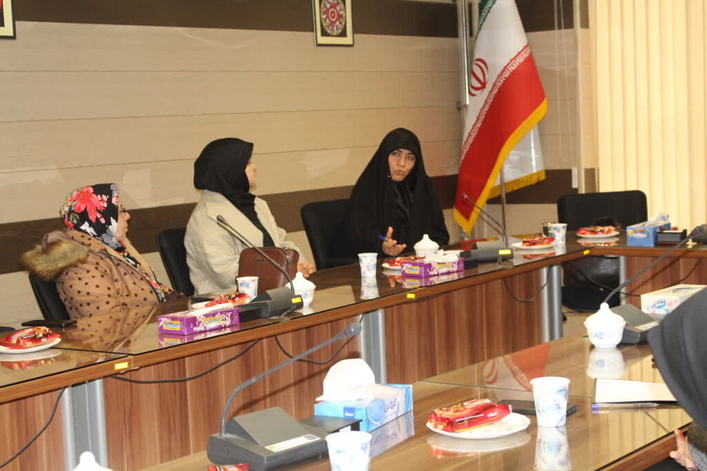نشست تخصصی" زنان، تحکیم بنیان خانواده و نسل انقلابی"