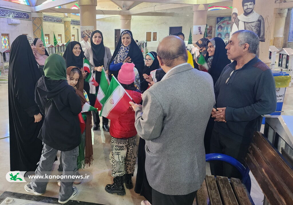 تجدید میثاق مدیرکل، مربیان و اعضا کانون استان بوشهر با آرمان های امام و شهدا