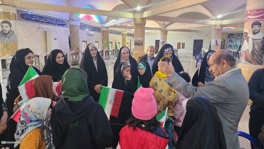 تجدید میثاق مدیرکل، مربیان و اعضا کانون استان بوشهر با آرمان های امام و شهدا