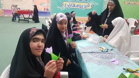 خادمان فرهنگی کانون استان تهران در نمازجمعه 13 بهمن ماه
