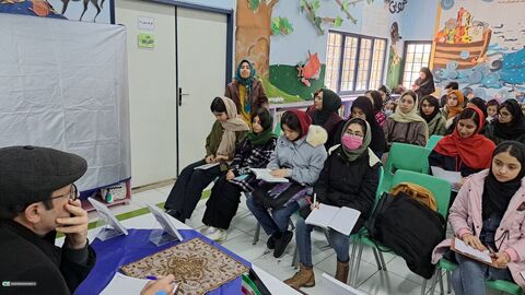 رمان «گریز از سالِ صفر» در برنامه دوپنجره کانون زنجان نقد شد
