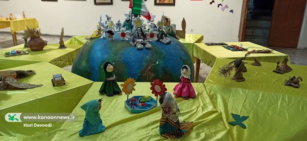 نمایشگاه «بهمن جاویدان» در کانون سیستان و بلوچستان میزبان علاقهمندان فرهنگ و هنر است