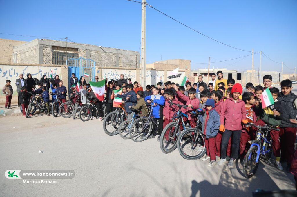 برگزاری مسابقه " در رکاب انقلاب"