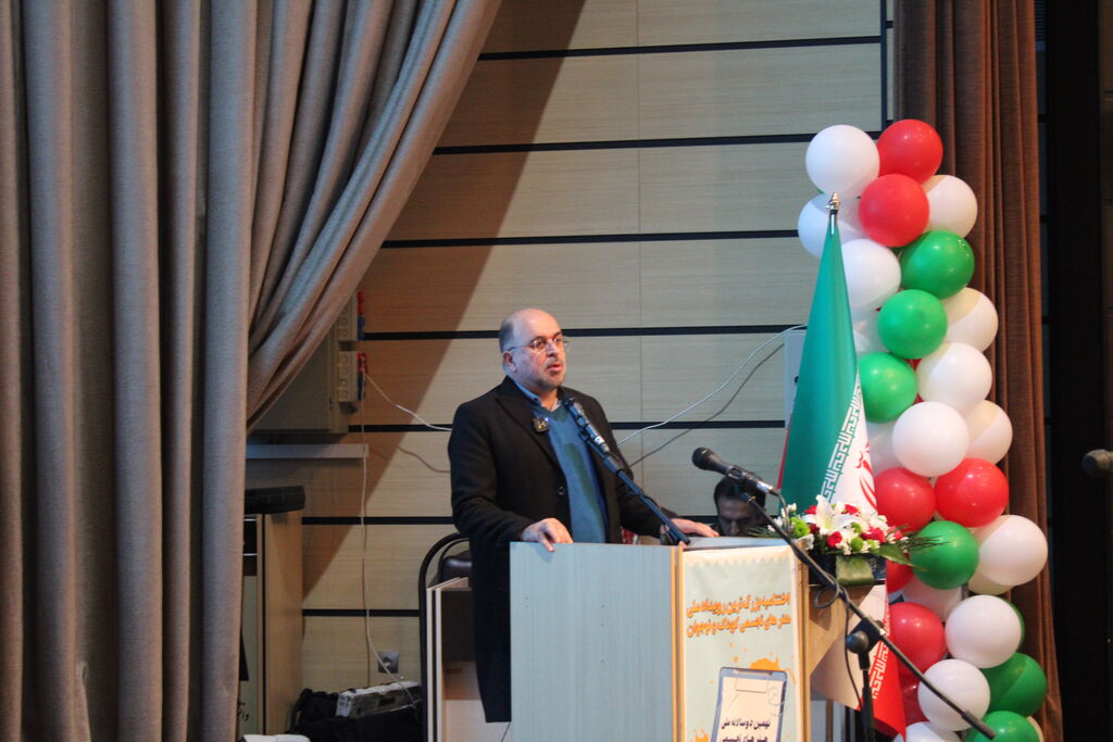 مراسم پایانی دوسالانه هنرهای تجسمی در همدان برگزار شد