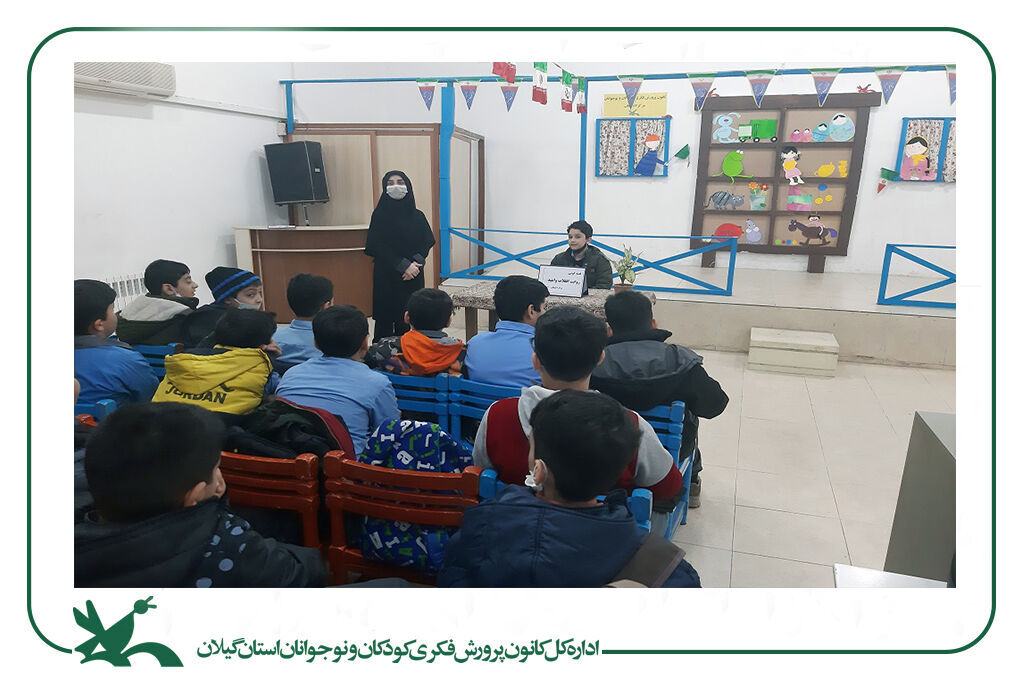 اعضای هنرمند کانون لاهیجان قصههای انقلاب را روایتکردند