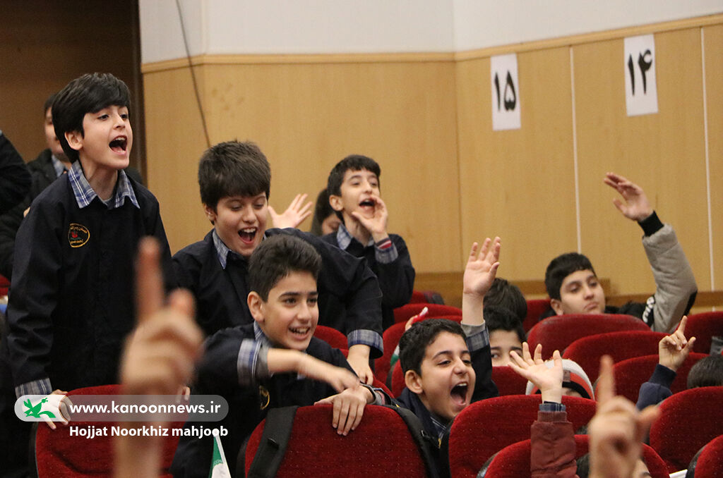 کودکان انقلابی، شکوه شکفتن را جشنگرفتند