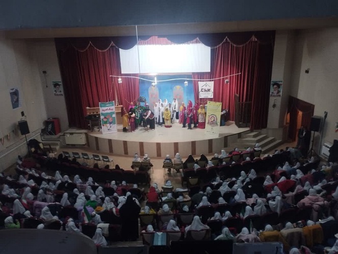 اجرای برنامه پیک امید کانون در شهرستان فریدون شهر