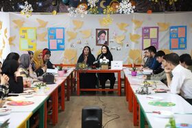 برپایی عصر شعر و داستان با عنوان "ایران عزیز من" در مجتمع شهید رسول فرخی ارومیه
