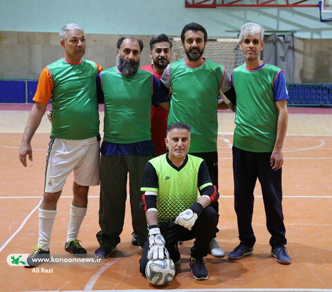 آلبوم تصویری مسابقه دوستانه فوتبال کارکنان کانون استان بوشهر