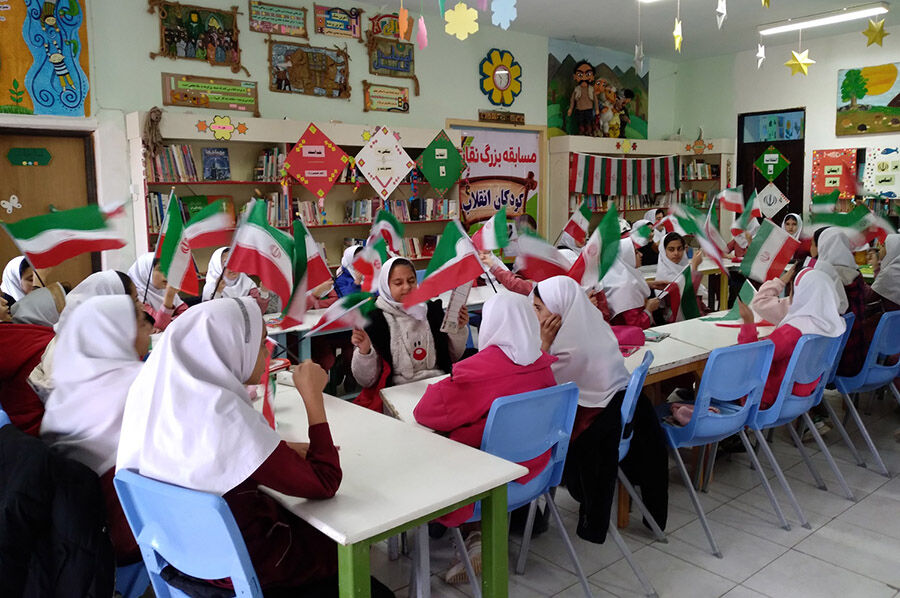 شور و شوق برنامههای دهه مبارک فجر در هفت مرکز کانون استان اردبیل